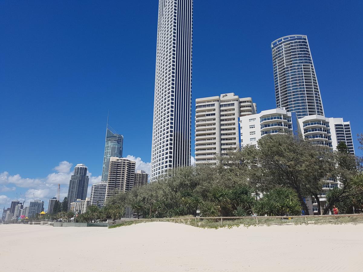 Zenith Ocean Front Apartments Χρυσή Ακτή Εξωτερικό φωτογραφία